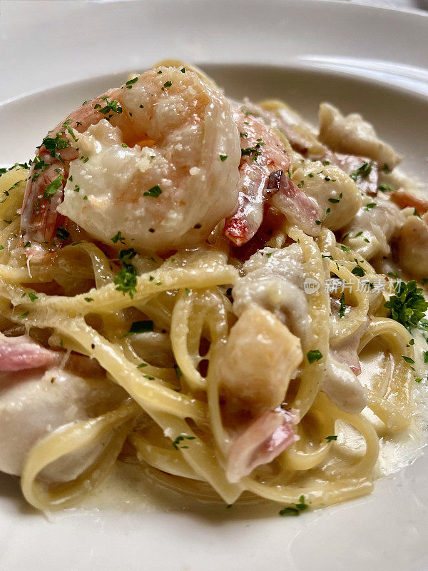 Seafood Linguini